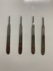 Metal Cerrahi Bistüri Sapı No 4