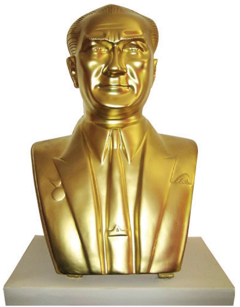 Atatürk Büstü