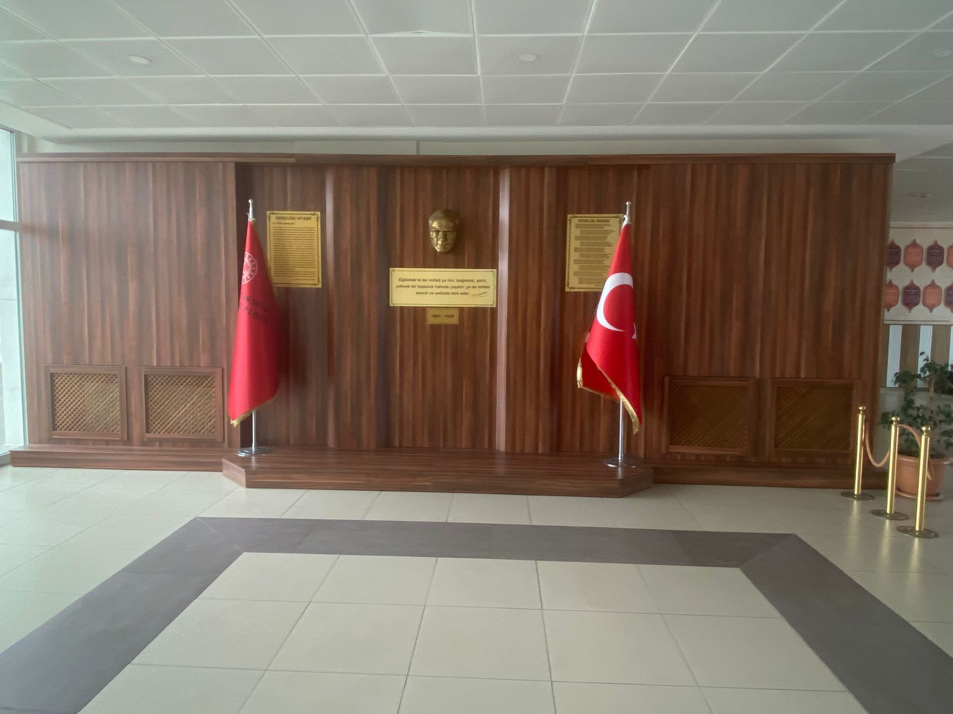 ATATÜRK KÖŞESİ